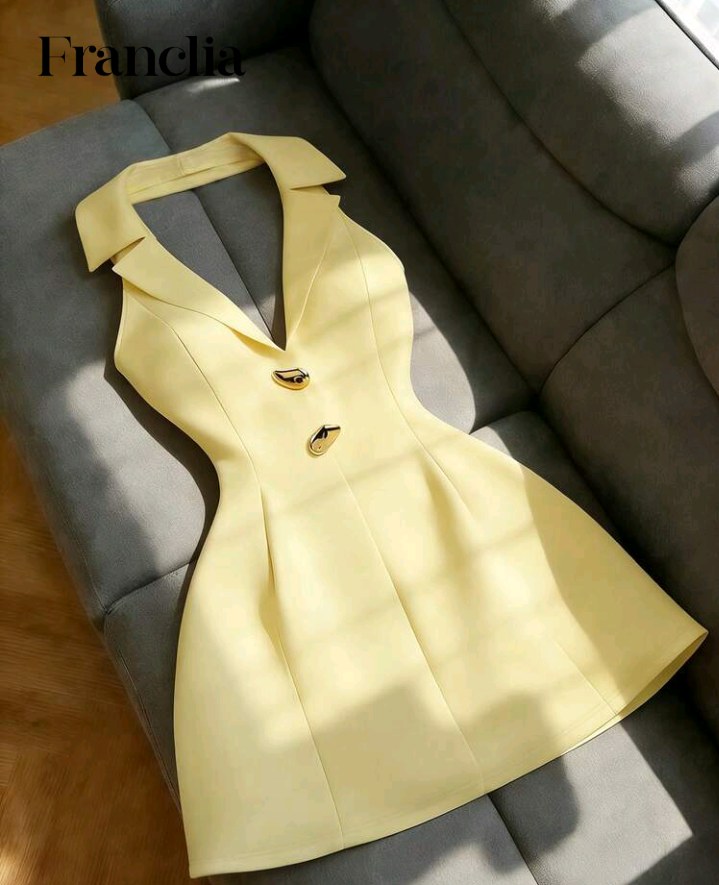 Franclia Women's Elegant Halter Neck Dress,Golden Yellow Summer Tropical Cocktail Lapel Collar Metal Decor Waist Cinching Short Minimalist Slouchy Dress