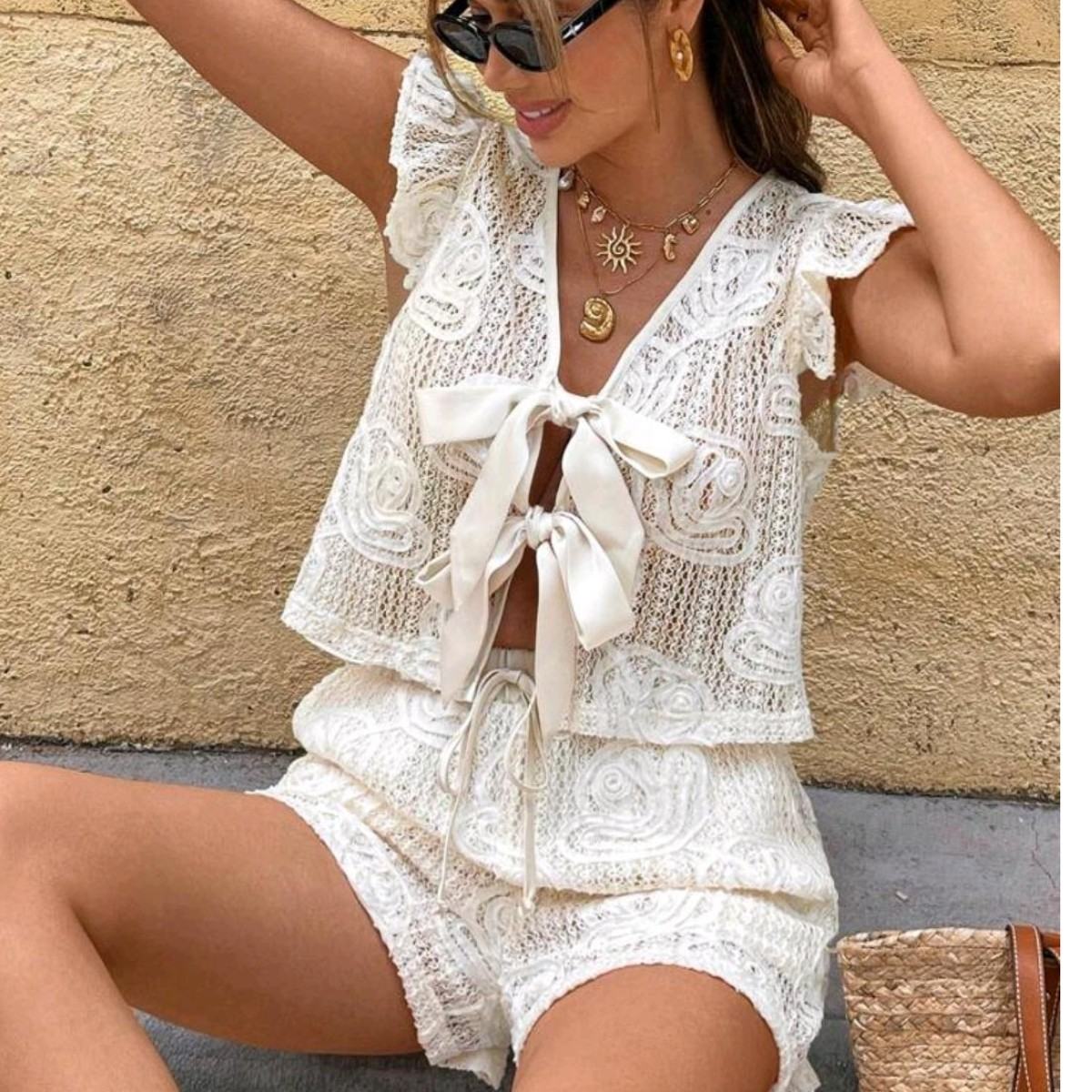 2pcs/Set Women's Vacation Casual Solid Color Textured Tie Front Top And Shorts Set Summer Holiday Resort